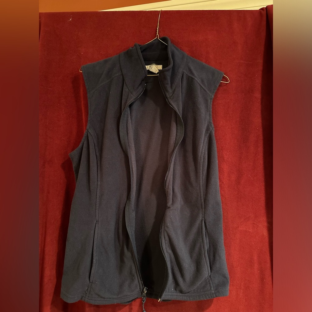 Women’s Bass Zip Up Vest